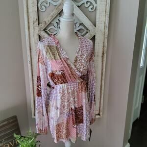 Due Time Maternity Long Sleeve Surplice Tunic Blouse Top in Patchwork